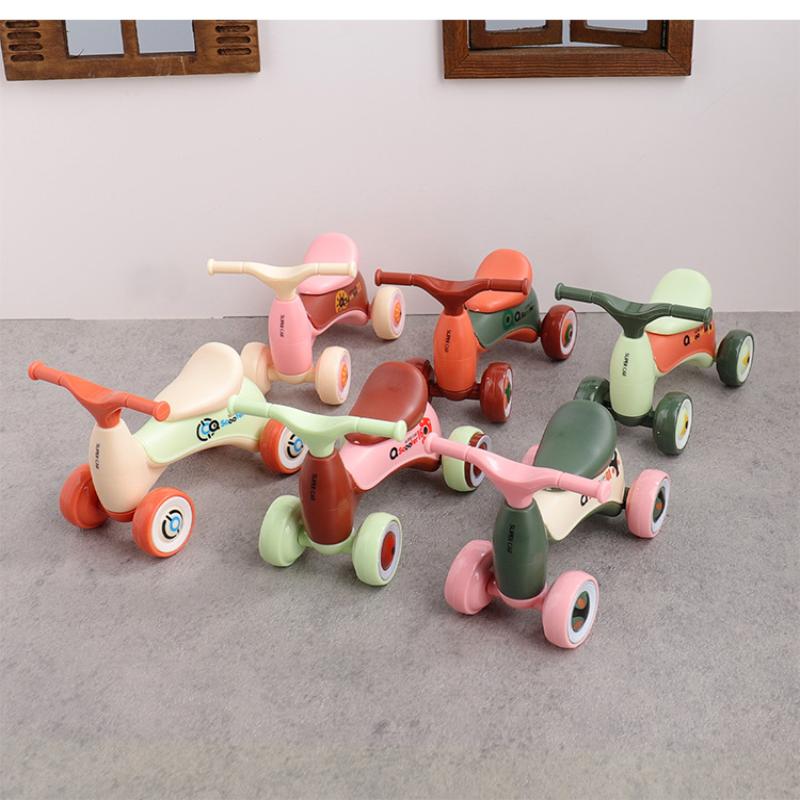 Kids Toys Scooter - 1 Buah Acak Simulasi Mini Mobil